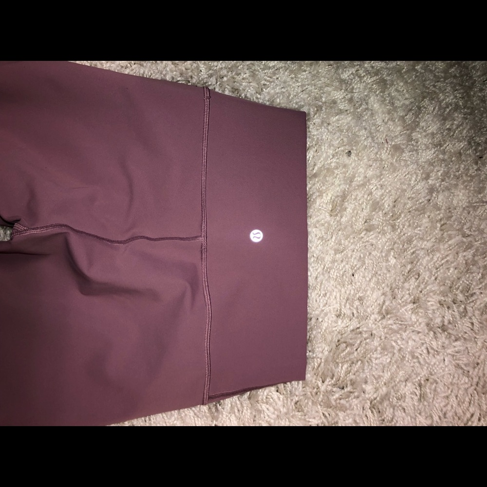 Pink/Mauve Lululemon Wunder Under Crops Sz 6 - Picture 3 of 4